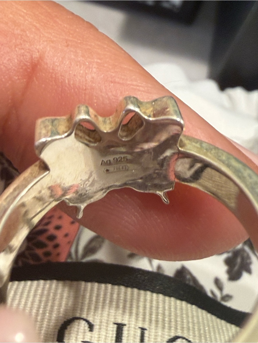 Gucci Silver Butterfly Logo Ring - Silver Size 7 - Picture 4 of 7